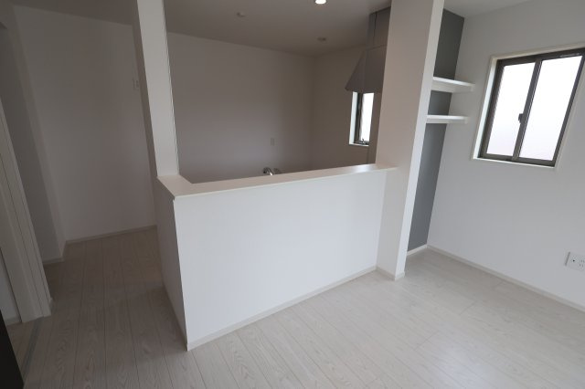 《仲介手数料無料》浦和区瀬ヶ崎４丁目32-6新築一戸建てケイアイフィットのキッチン|撮影日 2025年10月3日 13:00 曇り