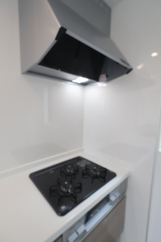 《仲介手数料無料》浦和区瀬ヶ崎４丁目32-6(3号棟)新築一戸建てケイアイフィットのキッチン|撮影日 2025年10月3日 13:00 曇り