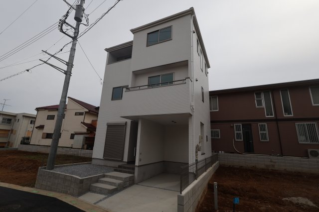 《仲介手数料無料》浦和区瀬ヶ崎４丁目32-6(3号棟)新築一戸建てケイアイフィットの外観|撮影日 2025年10月3日 13:00 曇り