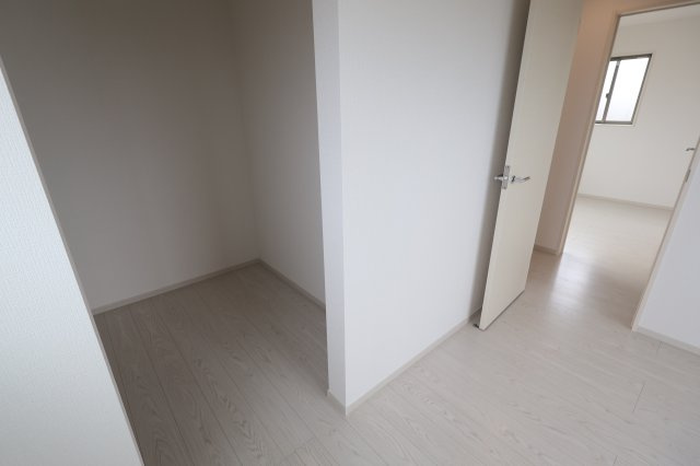 《仲介手数料無料》浦和区瀬ヶ崎４丁目32-6(3号棟)新築一戸建てケイアイフィットの収納|撮影日 2025年10月3日 13:00 曇り
