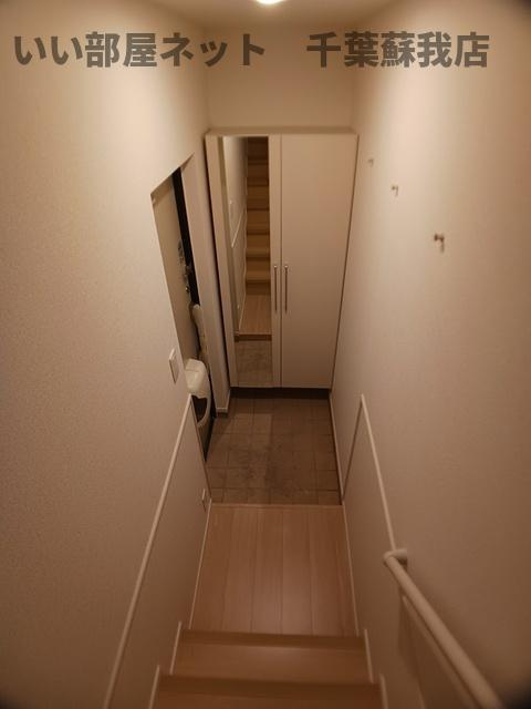 アズーロＢの玄関|収納もある玄関です