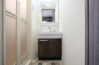 【独立洗面台】 | プレサンス朝潮橋ベイ・ブリーズ | 朝の身支度には欠かせない独立洗面化粧台