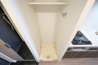 【設備】 | プレサンス朝潮橋ベイ・ブリーズ | 洗濯機置き場です