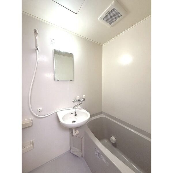 メゾンササキの浴室