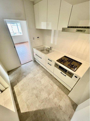 【キッチン】 | パークハイム庚午中 | 白のキッチンは清潔感があふれ、笑顔になれますね☆