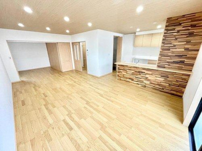 【居間・リビング】 | ☆安佐北区あさひが丘6丁目　新規分譲☆ | ◆リビング◆広々としたリビングに優しい色使いでホッとさせてくれる心地良い空間を演出しました！ご家族が思い思いの時間を過ごしながら一緒の時間を共有できます。