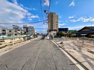 【前面道路含む現地写真】 | ２号棟