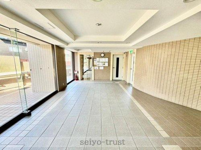 【エントランス】 | ☆藤和ハイタウン美の里☆空家となりました！いつでも内覧可能です！ | 共用部