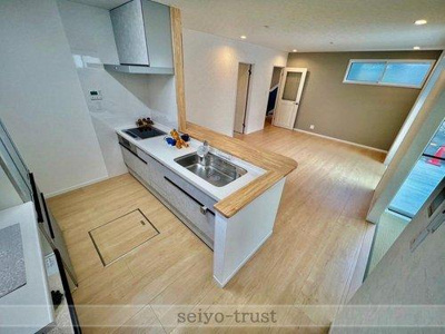 【キッチン】 | ☆東区上温品4丁目☆ | キッチンにカウンターが有り♪