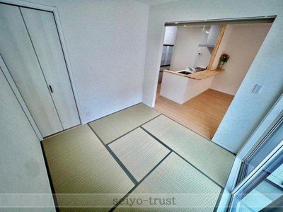 【その他】 | ☆東区上温品4丁目☆ | キッチンから和室を見る事ができます☆料理中にお子様がお昼寝してても寝顔がみれます♪