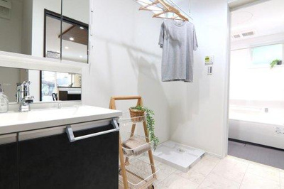 【洗面所】 | ☆安佐南区相田3丁目　新築分譲☆ | ◆洗面所◆雨の日には洗濯物を室内で♪