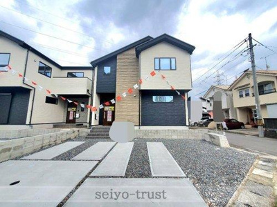 【外観】 | ☆安佐北区落合4丁目　新築分譲☆ | ◆2号棟外観◆
日々の生活の「あったらいいな」がたくさんつまった家。毎日に時間とゆとりが増え、生活が輝き始める。そんなことが、いつの間にか当たり前に感じることができる。毎日に感動を、「こころ躍る家」◎