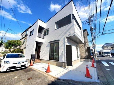 【外観】 | ☆中区江波南2丁目　新築分譲☆ | ◆外観◆
閑静な住宅街の一角に贅沢なほどに降り注ぐ眩い陽光。たしかな居住性能・クオリティが見事に調和した空間は日々の幸せを感じさせてくれます♪