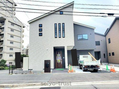 【外観】 | ☆安佐南区高取北1丁目　新築分譲　B棟☆ | ◆外観◆
この家からスタートする「新しいライフスタイル」はご家族にとって大切で貴重な時間。少しでも豊かに、そして快適に…そんな理想の暮らしを叶えてくれるお家になるはずです◎