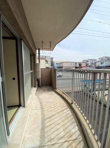グランドハイツ服部のバルコニー
