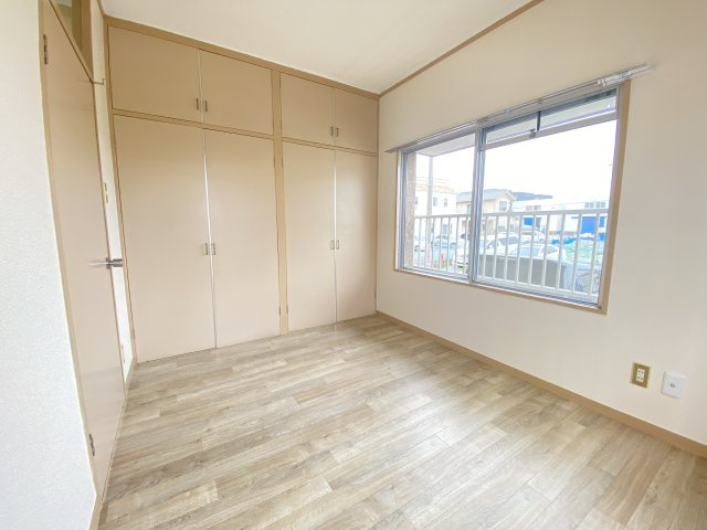 グランドハイツ服部の寝室