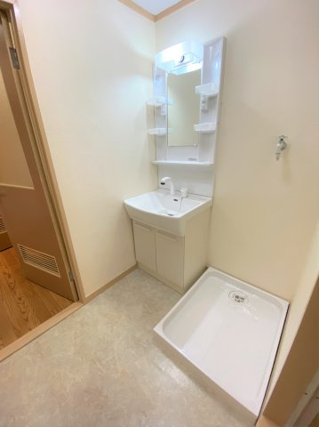 グランドハイツ服部の洗面所