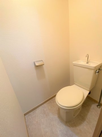 グランドハイツ服部のトイレ
