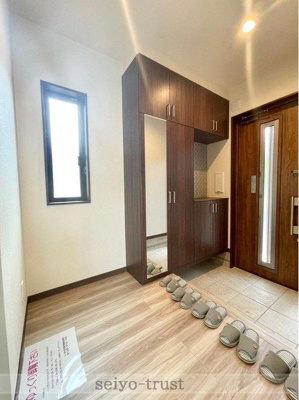 【玄関】 | ☆東区上温品1丁目　新築分譲☆