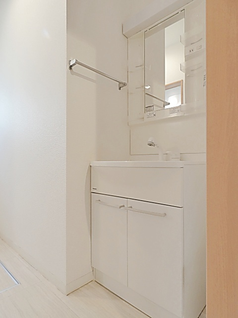 アリヴィオ東苑の独立洗面台