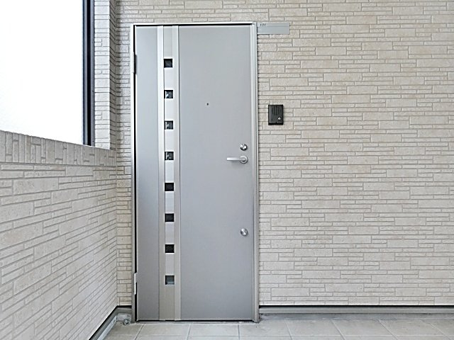 アリヴィオ東苑の玄関