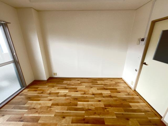 ブライトプレイスあゆちの居間・リビング|室内