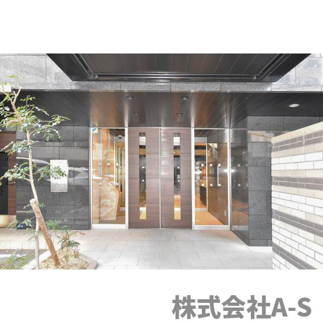 アドバンス名古屋モクシーのエントランス