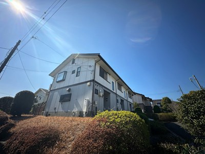 【外観】 | エメロードHIROKI　D | ペットOK！ブルーライン「中川」駅まで徒歩10分！閑静な住宅地にある人気のテラスハウスです☆通勤通学はもちろん、お買い物やお出かけにもGood☆