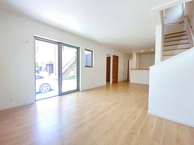 『八王子市新築戸建て』八王子市富士見町43-19【仲介手数料無料】　４期の居間・リビング|～仲介手数料無料☆八王子ひなた不動産～　八王子市富士見町　新築戸建て