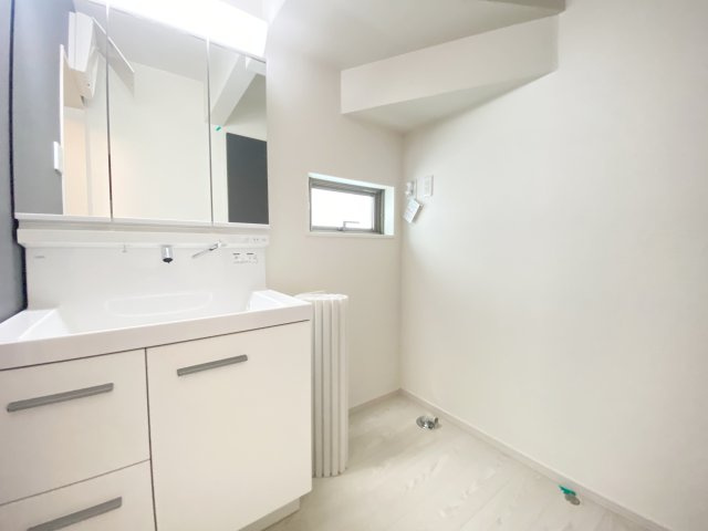 『八王子市新築戸建て』八王子市富士見町43-19【仲介手数料無料】　４期の独立洗面台|～仲介手数料無料☆八王子ひなた不動産～　八王子市富士見町　新築戸建て