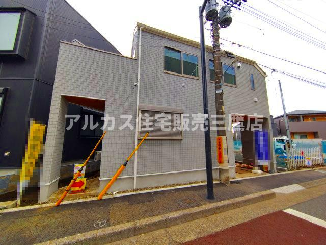 調布市富士見町３丁目 京王線 西調布駅 新築戸建の外観