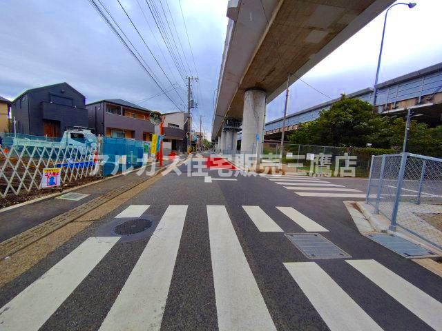 調布市富士見町３丁目 京王線 西調布駅 新築戸建の前面道路含む現地写真