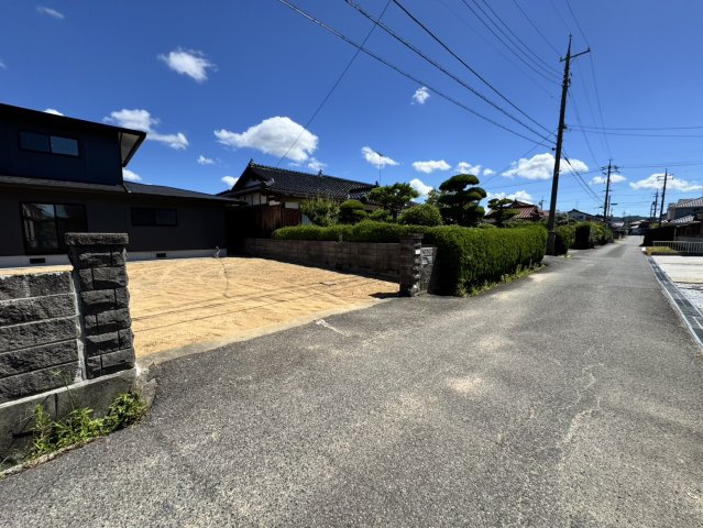 山川の前面道路含む現地写真