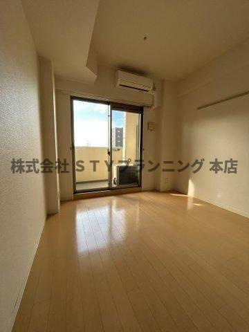 仲介手数料０円！プレサンス金山グリーンパークスの居間・リビング