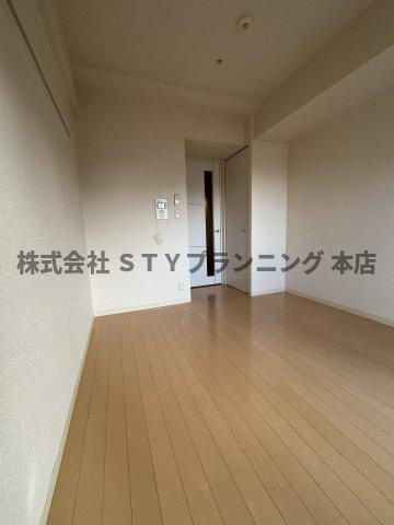 仲介手数料０円！プレサンス金山グリーンパークスの居間・リビング