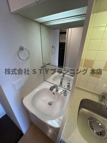 仲介手数料０円！プレサンス金山グリーンパークスの独立洗面台