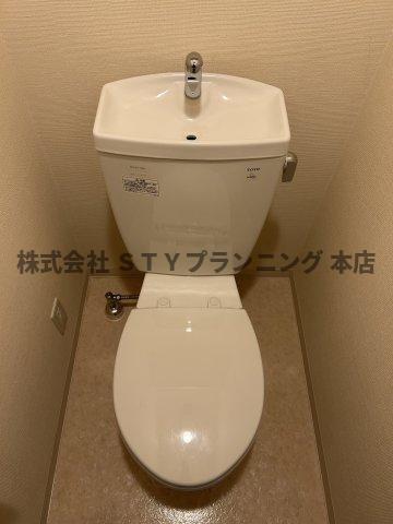 仲介手数料０円！プレサンス金山グリーンパークスのトイレ