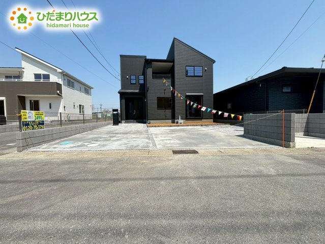 本庄市東台　新築一戸建て　リーブルガーデン　03の駐車場