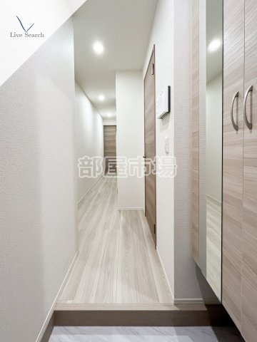 セレスティア千住元町の玄関