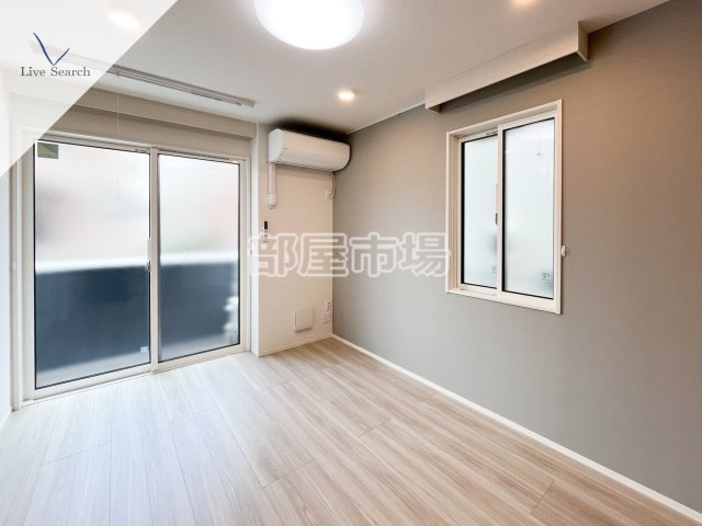 セレスティア千住元町の居間・リビング