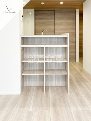 セレスティア千住元町の居間・リビング|リビング棚