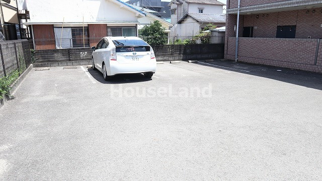 グランメールの駐車場