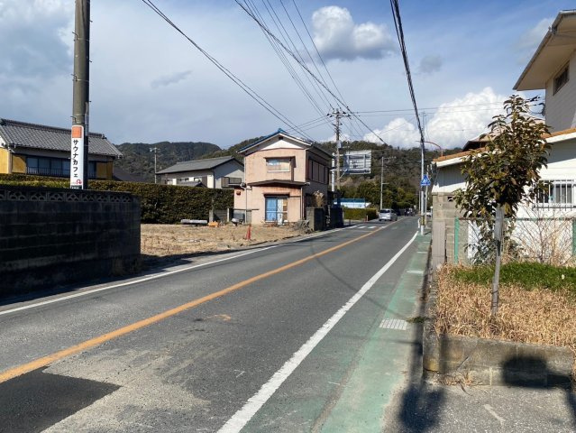鋸南町保田売地の前面道路含む現地写真