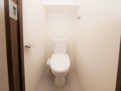 【トイレ】 | プレサンス上町台夕陽丘 | 落ち着いたトイレです