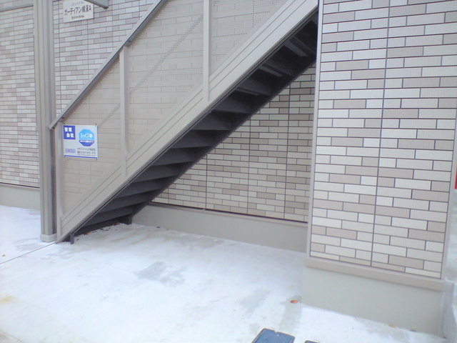 ガーディアン横濱　Ａのエントランス|建物アプローチ