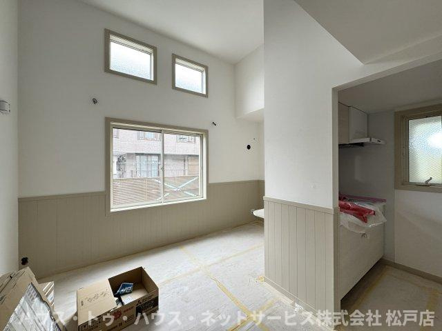 プリマ稔台の居間・リビング