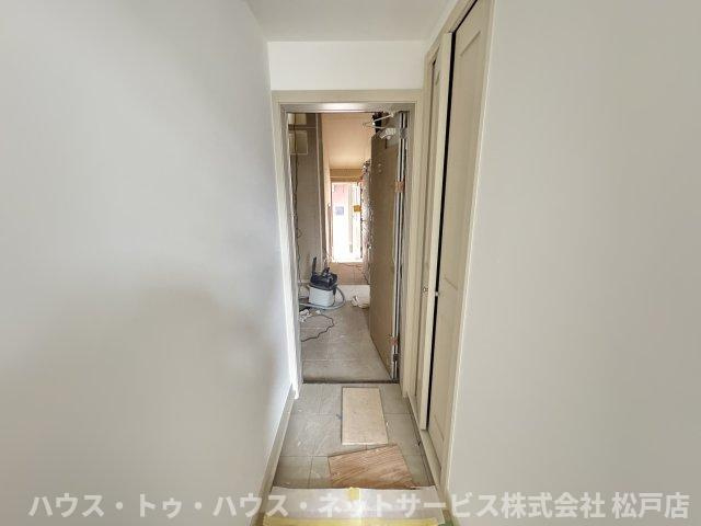 松戸市稔台１丁目のアパートの玄関