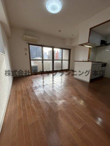 仲介手数料０円！セントラルコート千代田の居間・リビング