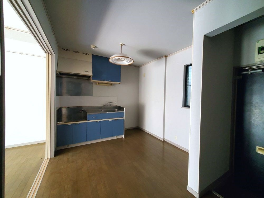 サンエルム亀甲台Aの居間・リビング