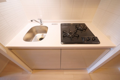 【キッチン】 | ファーストフィオーレ大阪城イースト | お料理しやすいキッチンです